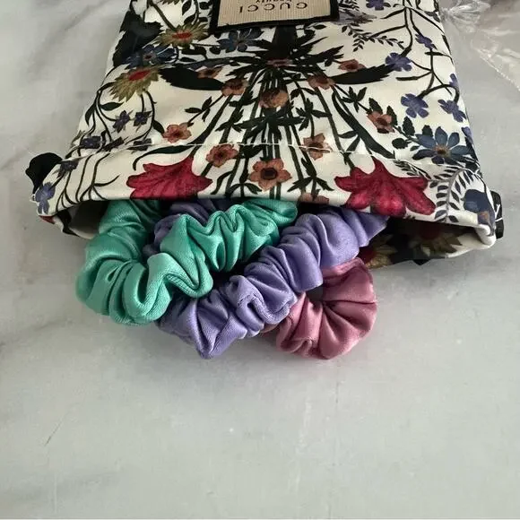 Gucci Beauty Flora Scrunchie Hair Tie Set In Drawstring Pouch Pink Aqua Purple - Picture 4 of 4